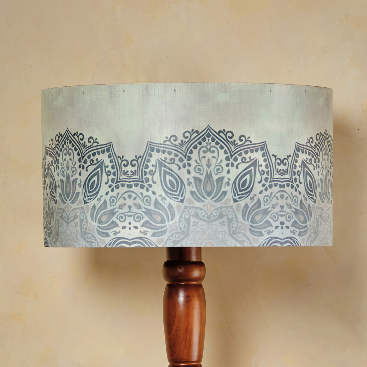 Sadvrtti Pidam - Silver Mandala