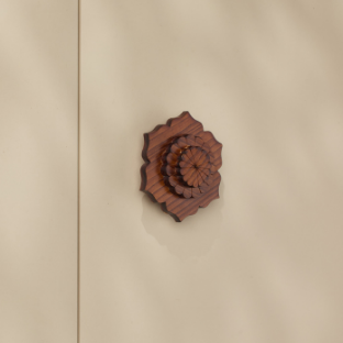 Dharayati – Zephyra